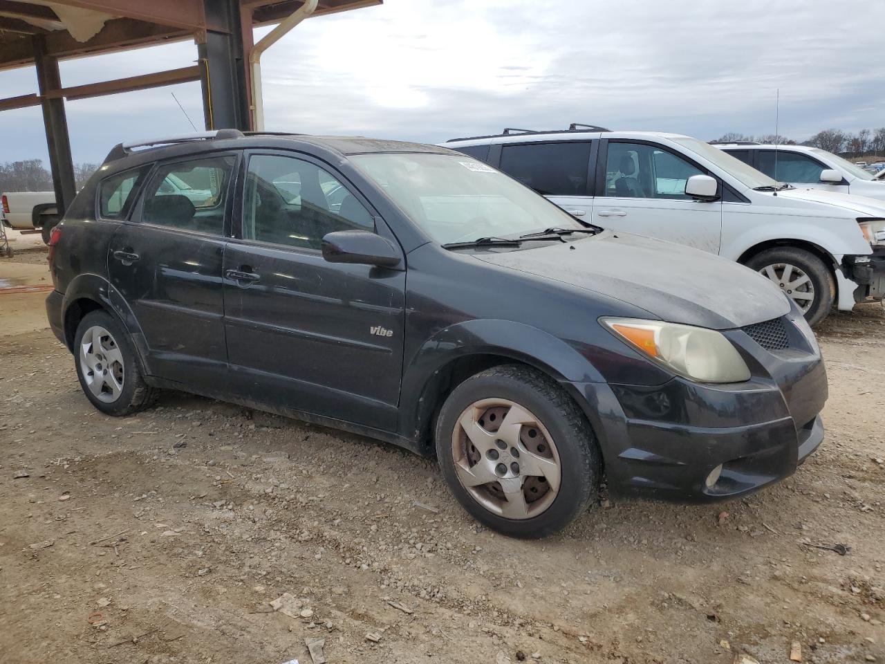 2004 Pontiac Vibe - Image 4