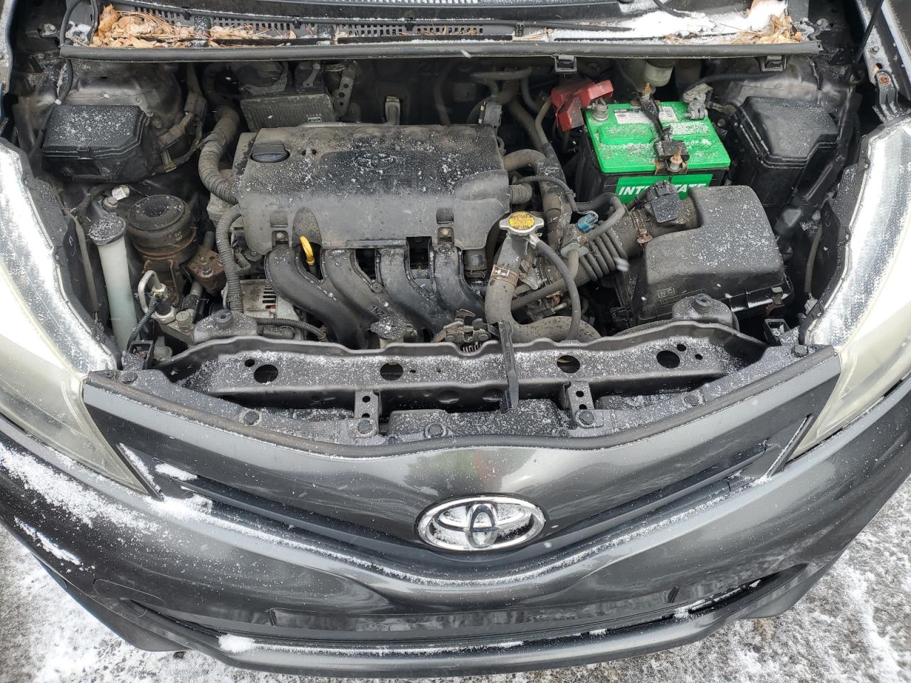 2013 Toyota Yaris - Image 11