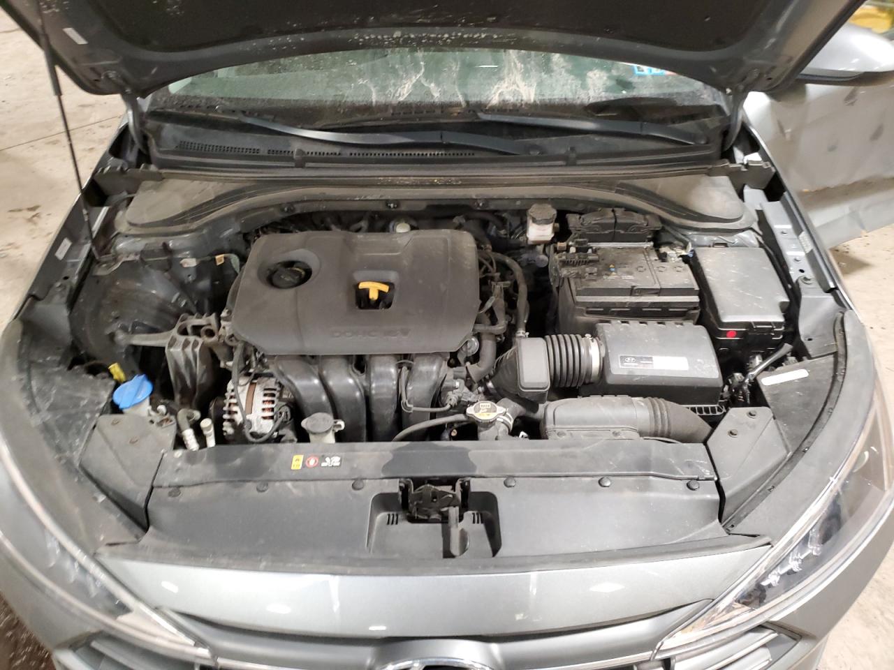 2019 Hyundai Elantra - Image 11