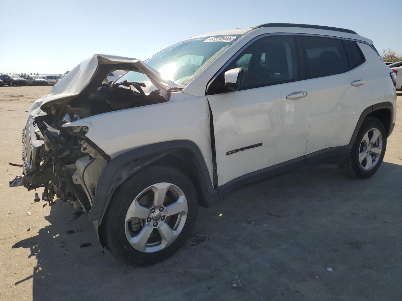 2018 Jeep Compass Latitude for Sale in Fresno, CA - Front End