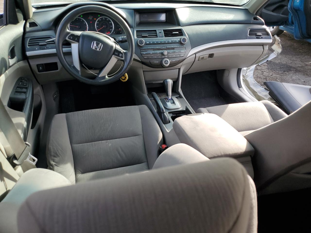 2012 Honda Accord - Image 8