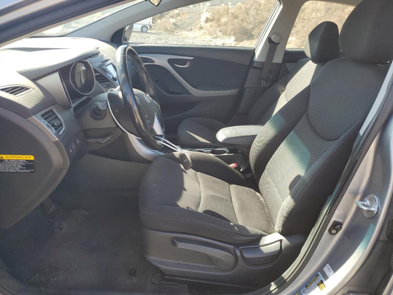 2016 Hyundai Elantra - Image 7