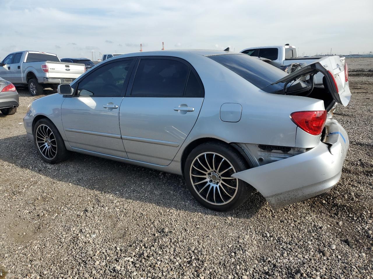 2005 Toyota Corolla - Image 2