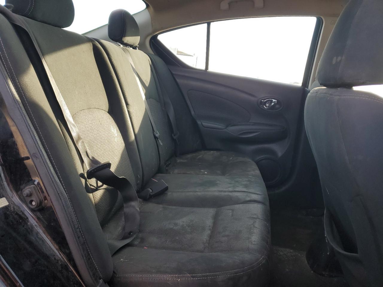 2017 Nissan Versa - Image 10