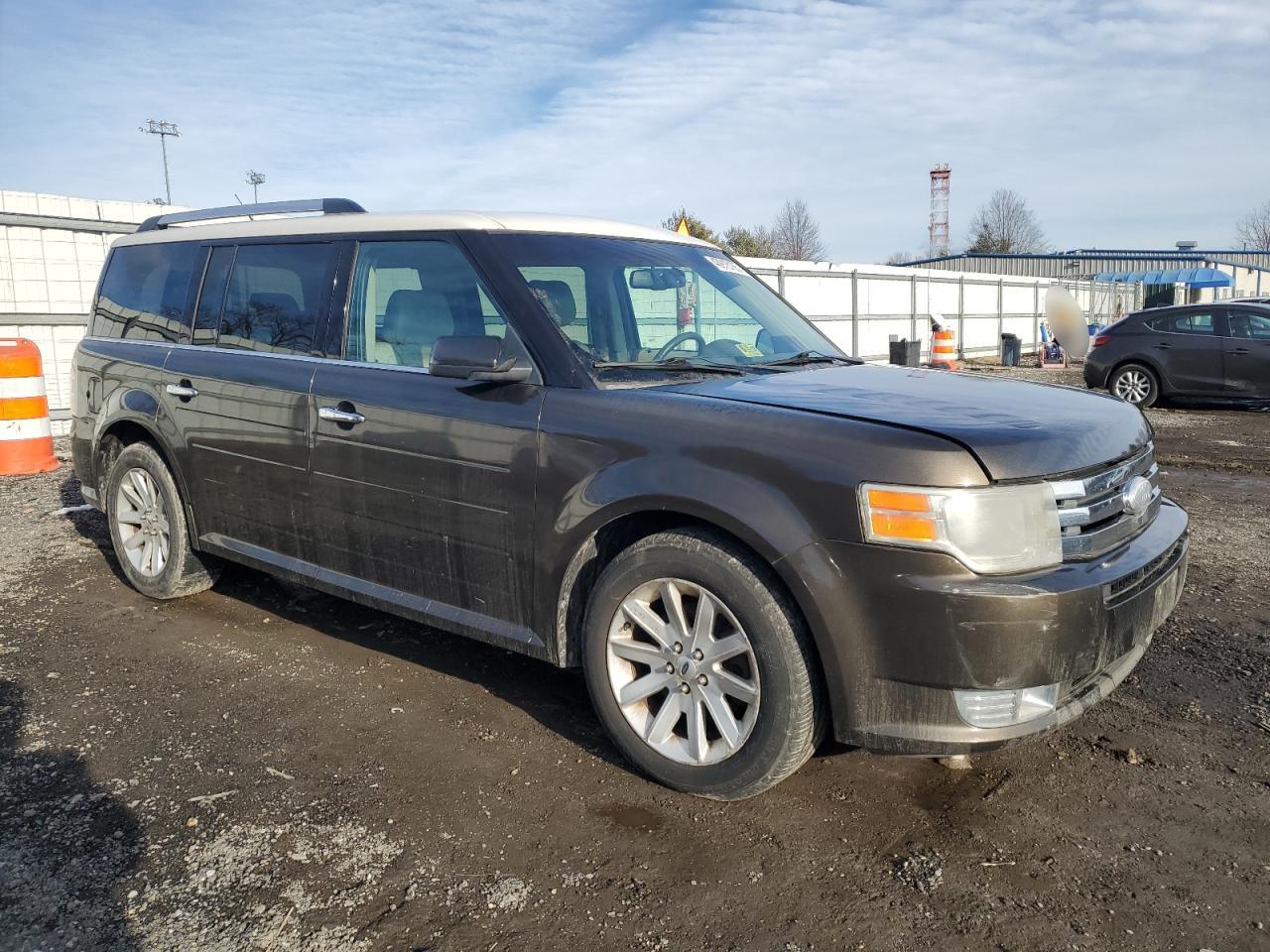 2011 Ford Flex - Image 4