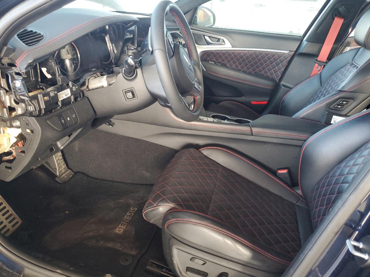 2023 Genesis G70 - Image 7