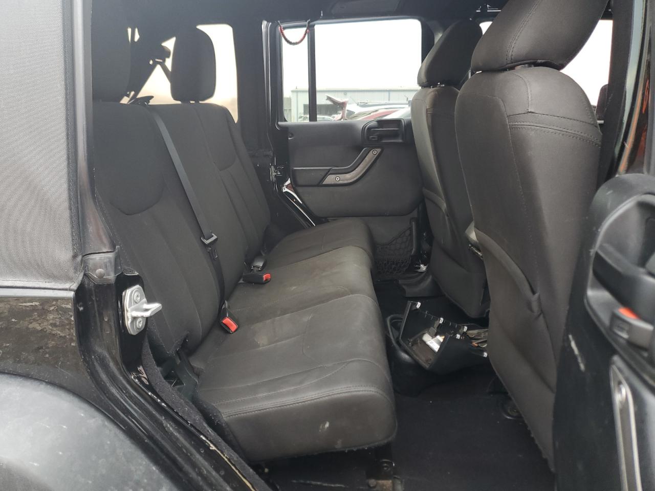2017 Jeep Wrangler - Image 10