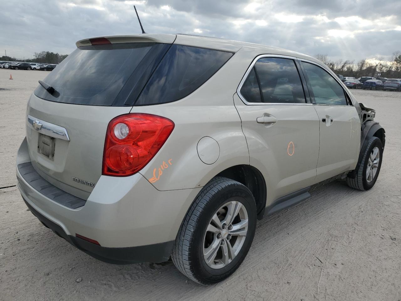 2014 Chevrolet Equinox - Image 3