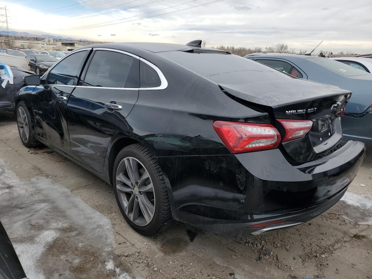 2019 Chevrolet Malibu - Image 2