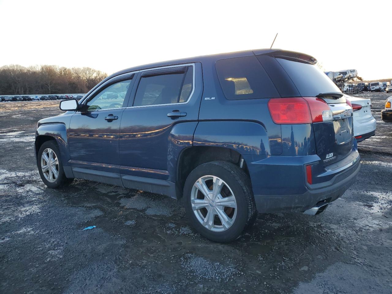 2017 GMC Terrain - Image 2