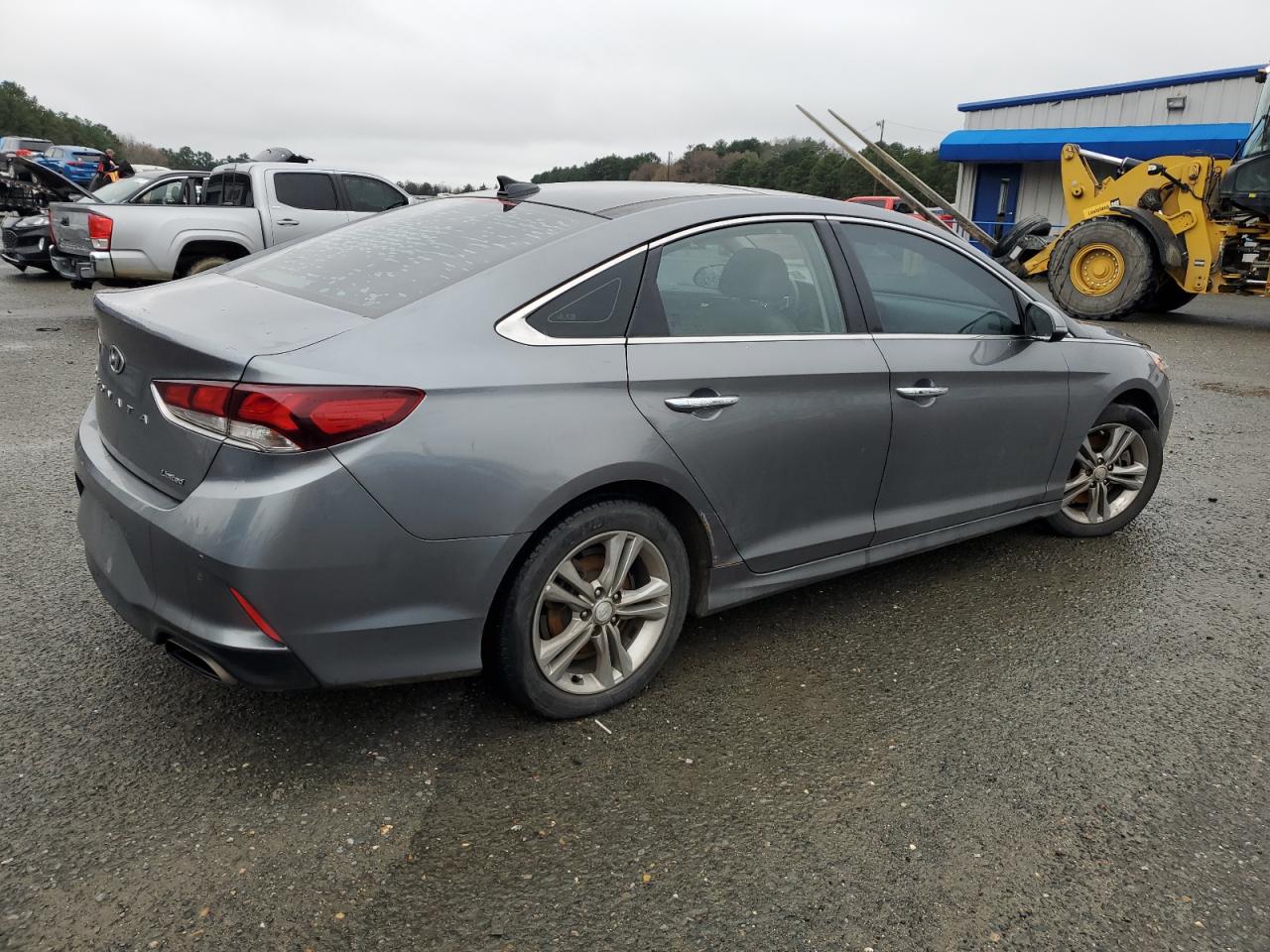 2018 Hyundai Sonata - Image 3