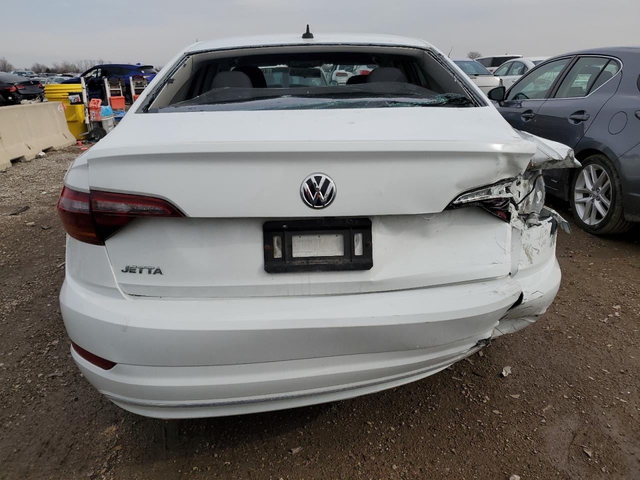 2019 Volkswagen Jetta - Image 6
