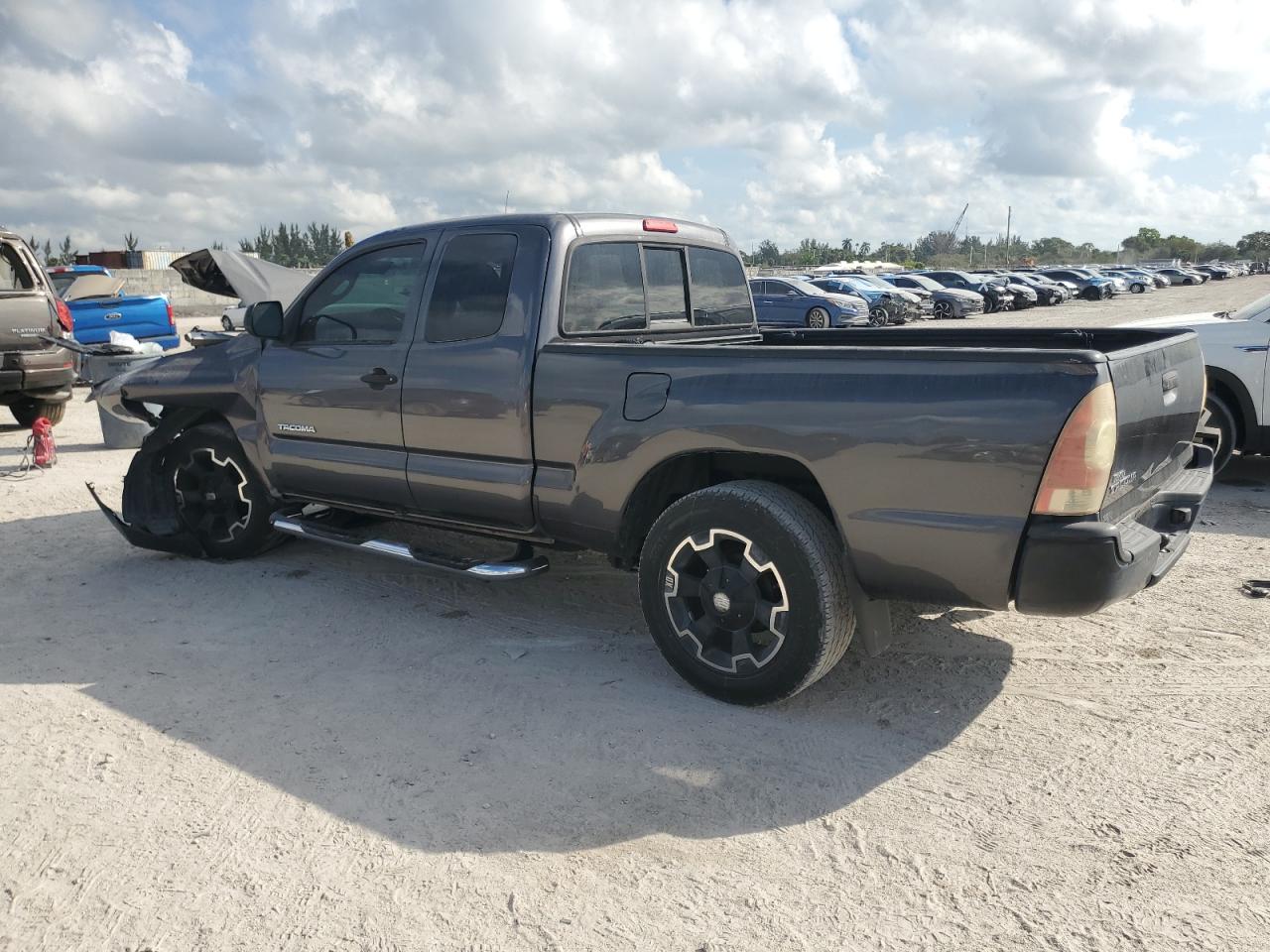 2012 Toyota Tacoma - Image 2