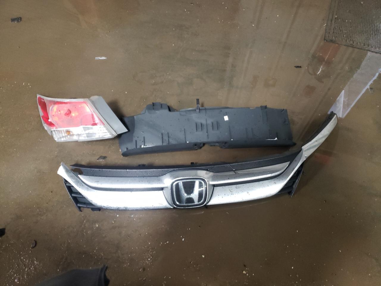 2010 Honda Accord - Image 12