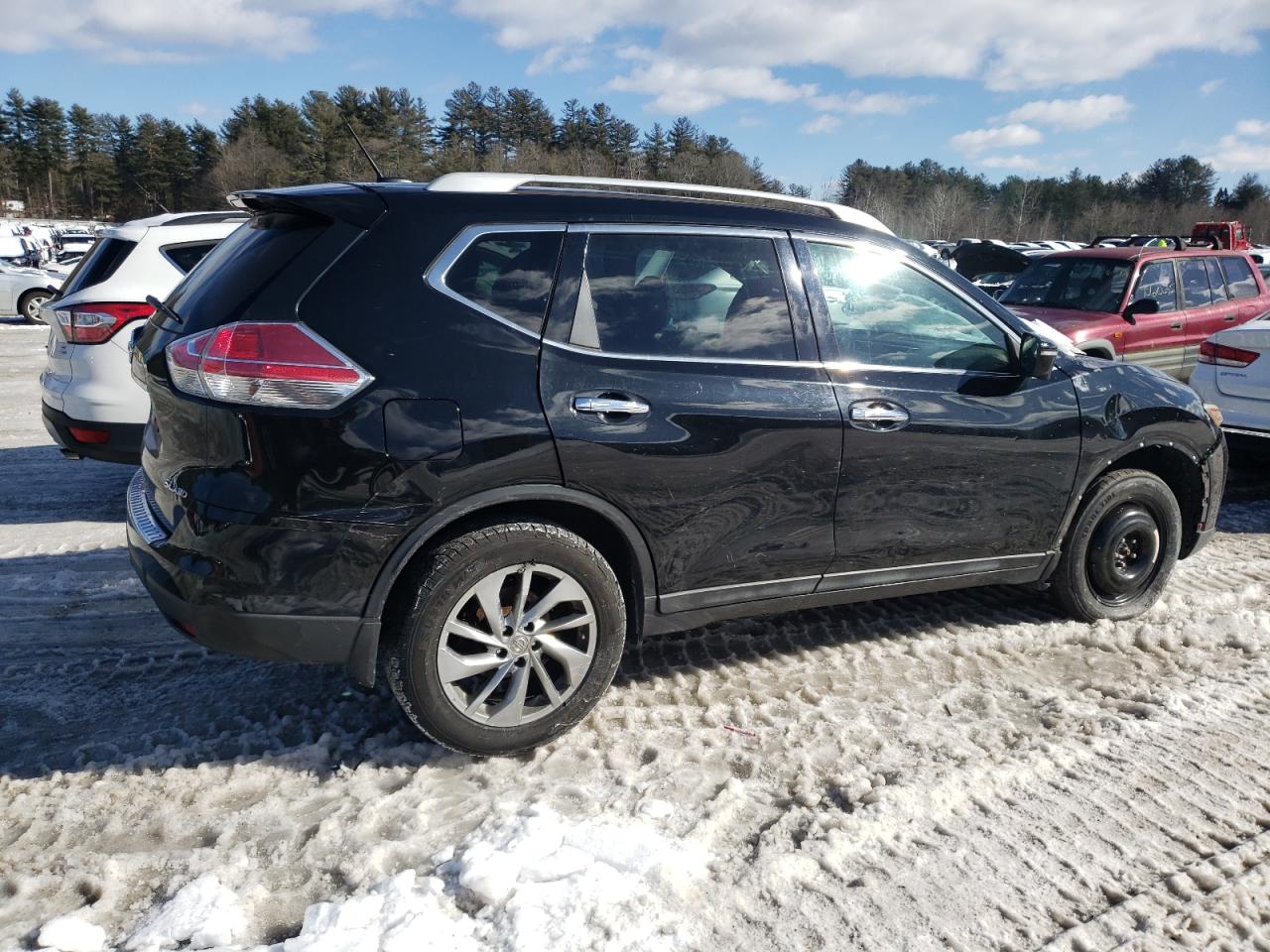 2015 Nissan Rogue - Image 3