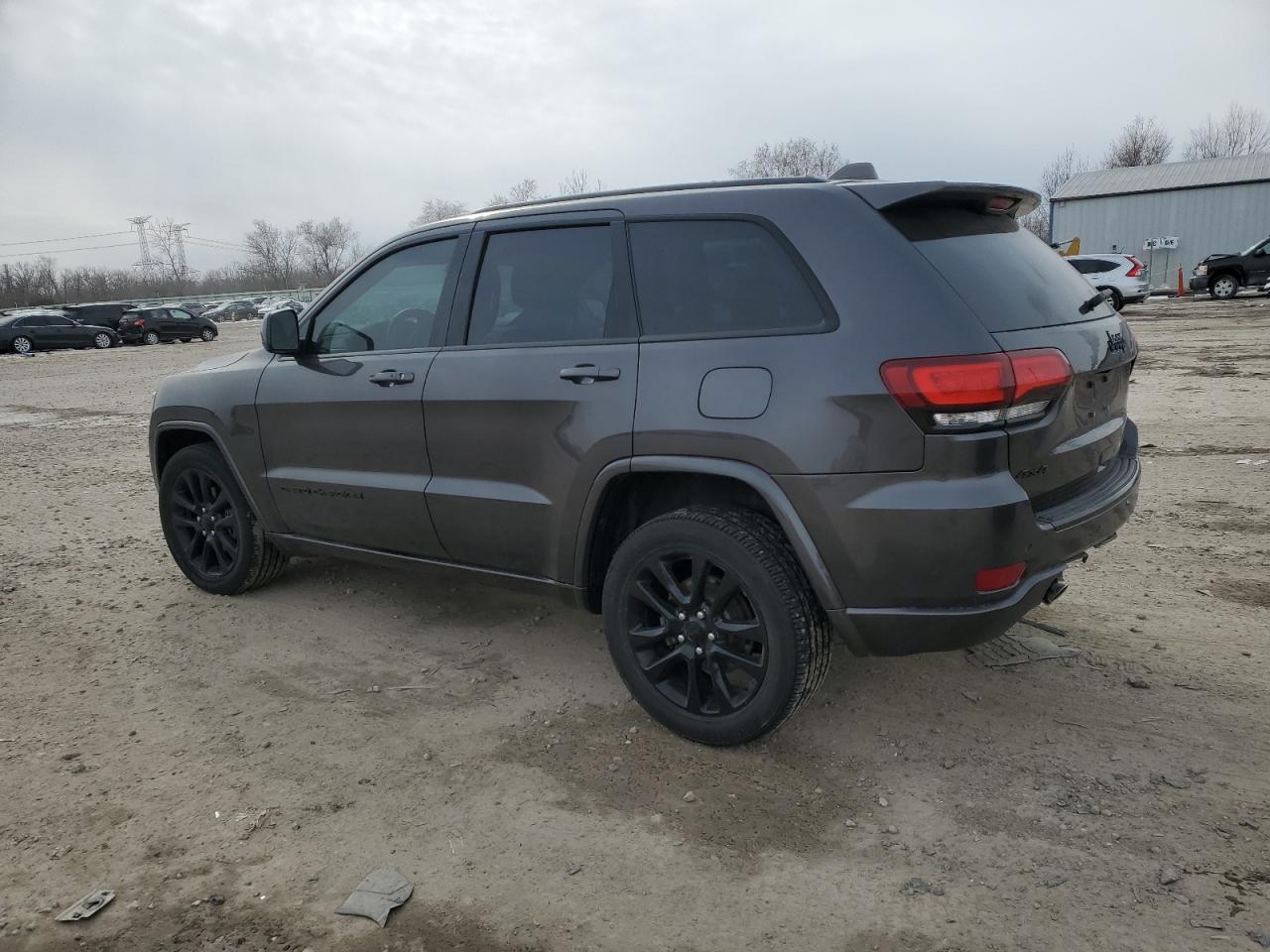 2018 Jeep Grand Cherokee - Image 2