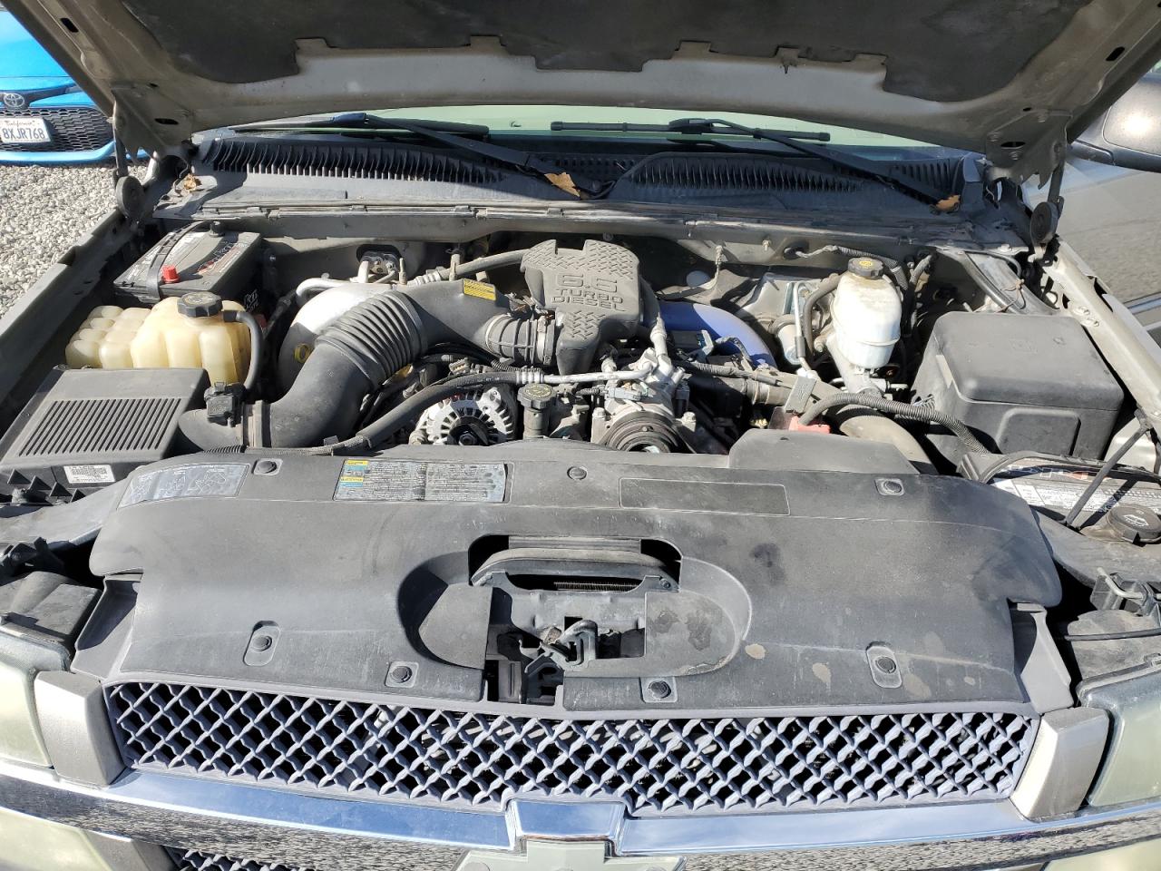 2003 Chevrolet Silverado - Image 12