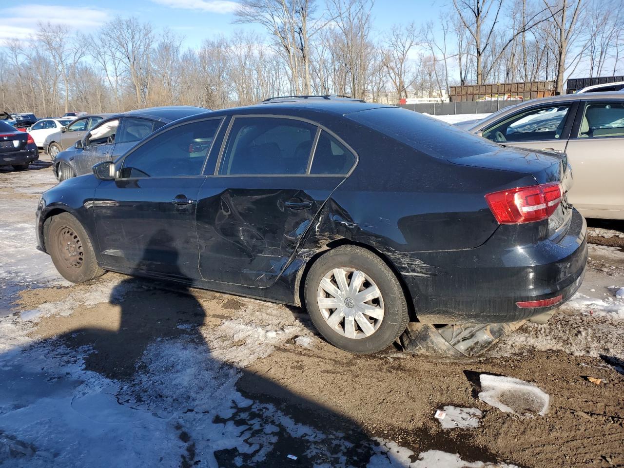 2015 Volkswagen Jetta - Image 2