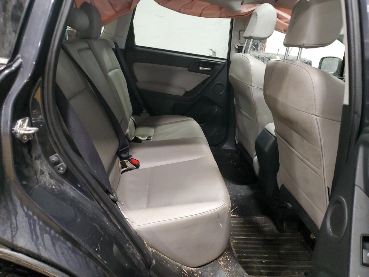 2015 Subaru Forester - Image 11