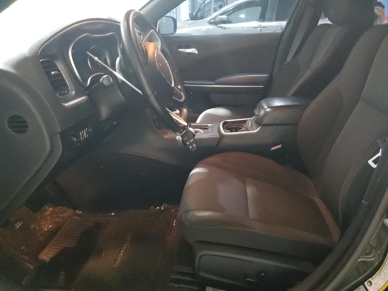 2017 Dodge Charger - Image 7