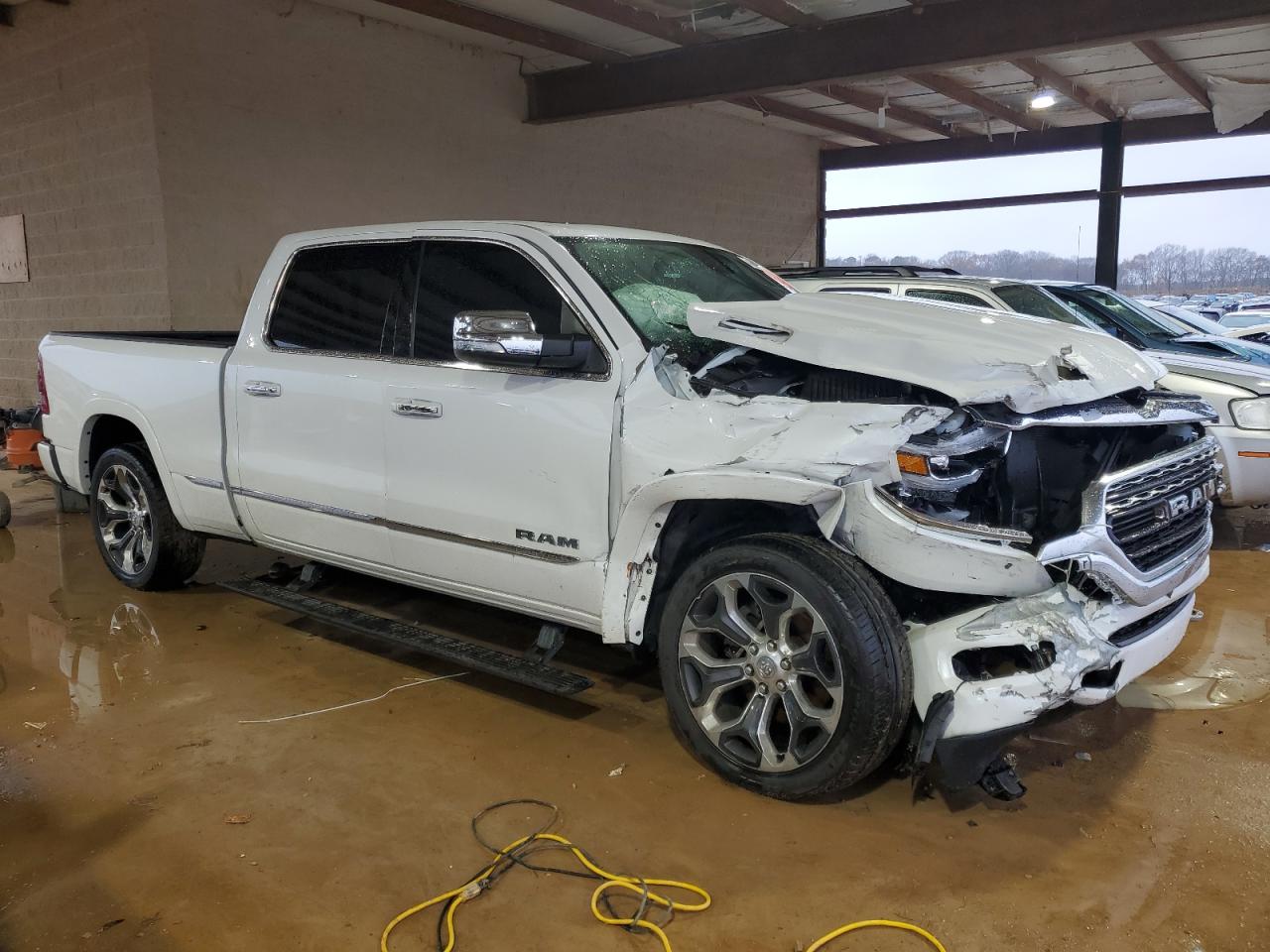 2019 RAM 1500 - Image 4
