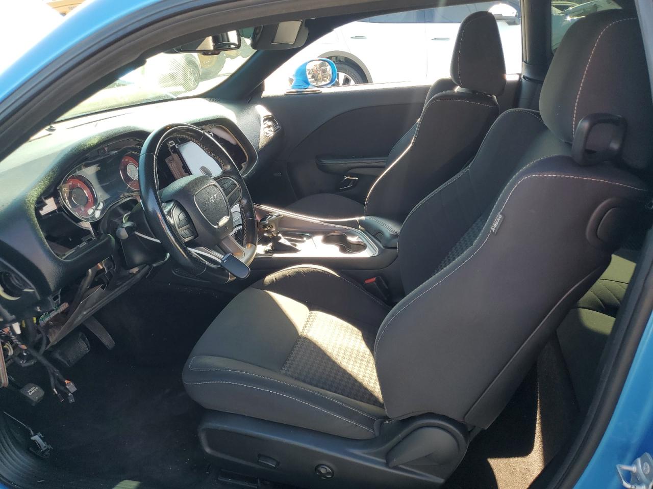 2019 Dodge Challenger - Image 7
