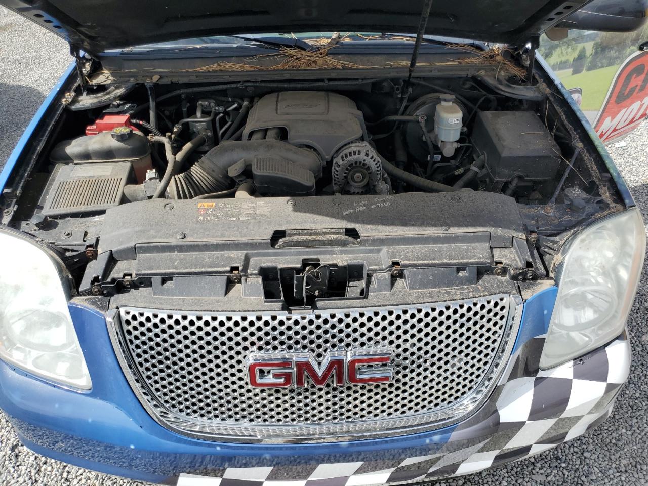 2012 GMC Yukon - Image 12