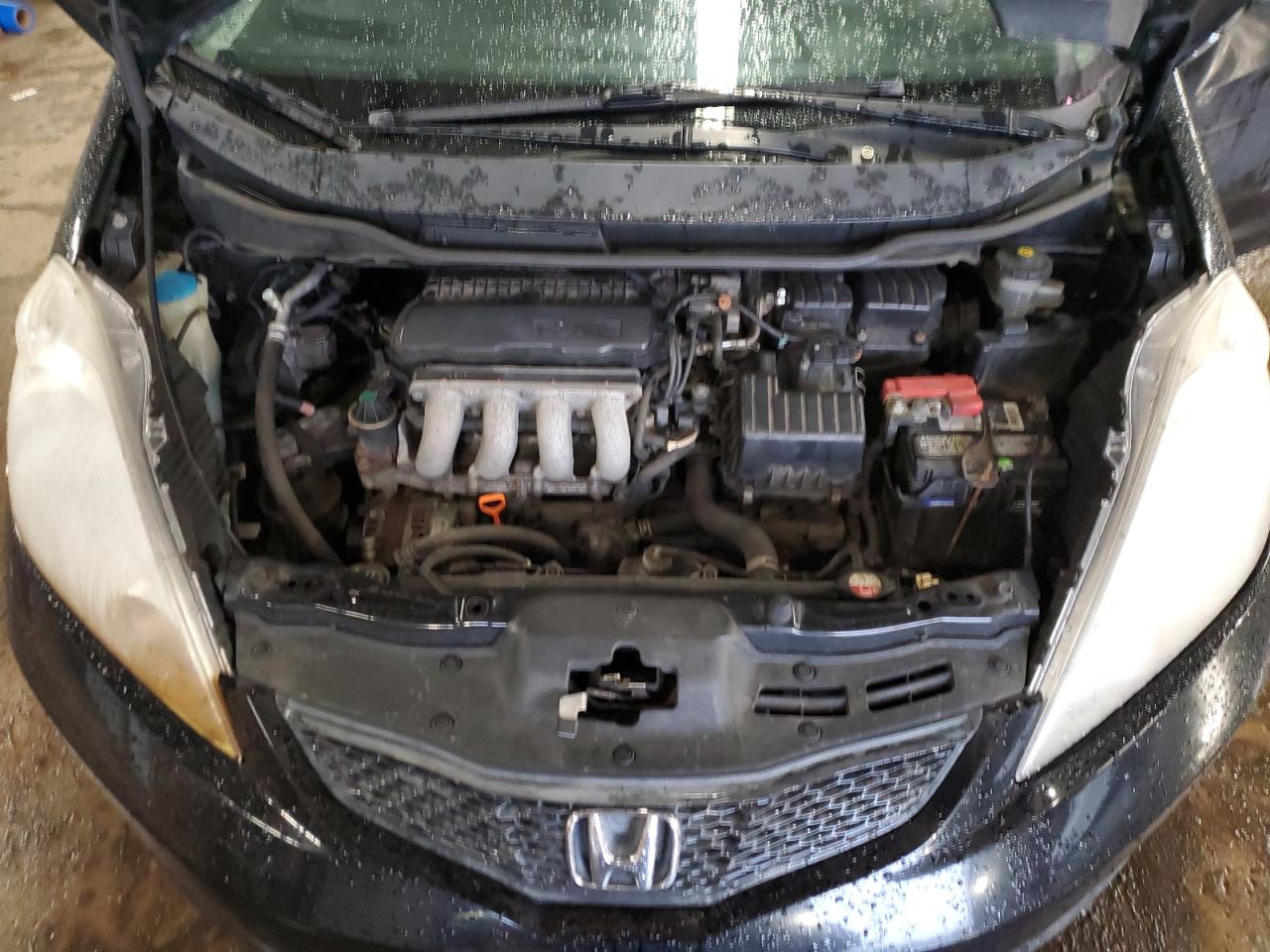 2009 Honda Fit - Image 12