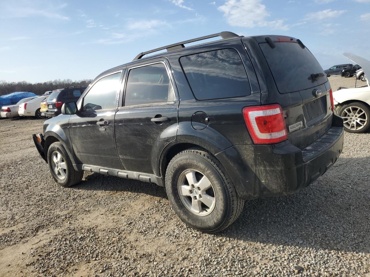 2009 Ford Escape - Image 2