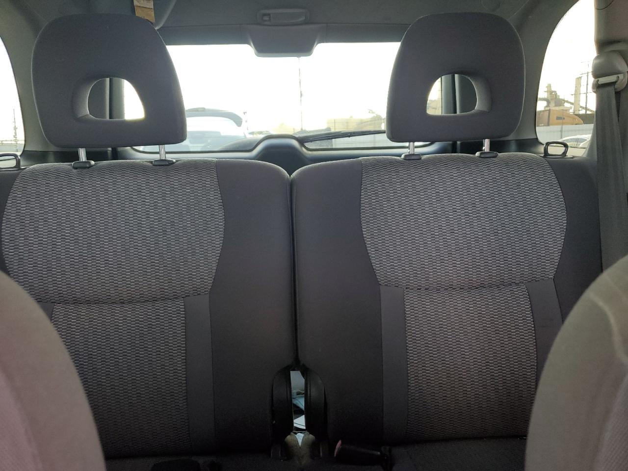 2004 Toyota RAV 4 - Image 10
