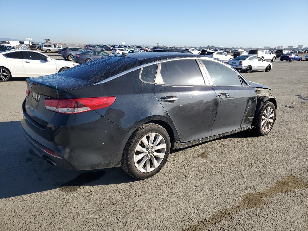 2017 Kia Optima - Image 3