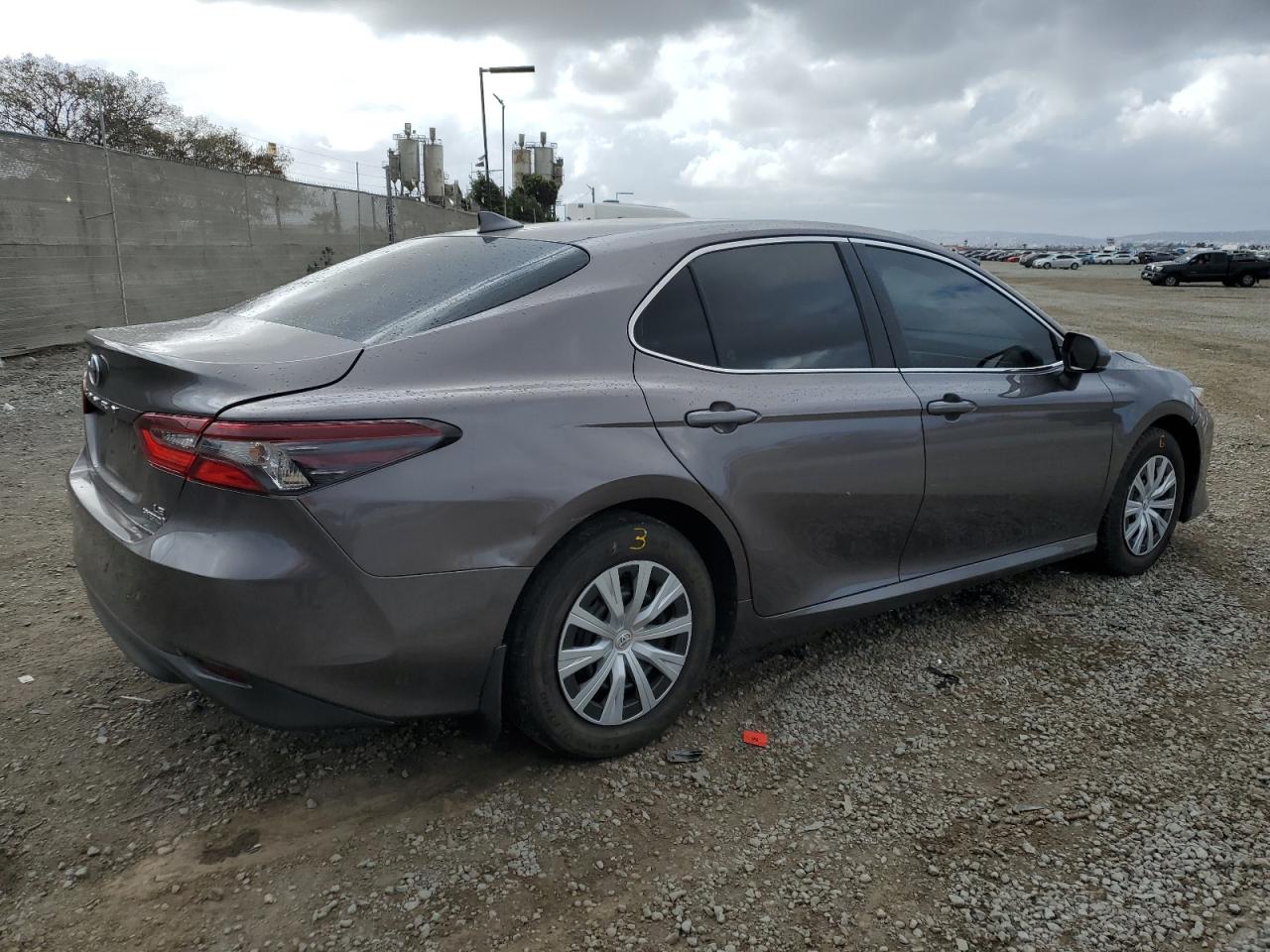 2021 Toyota Camry - Image 3