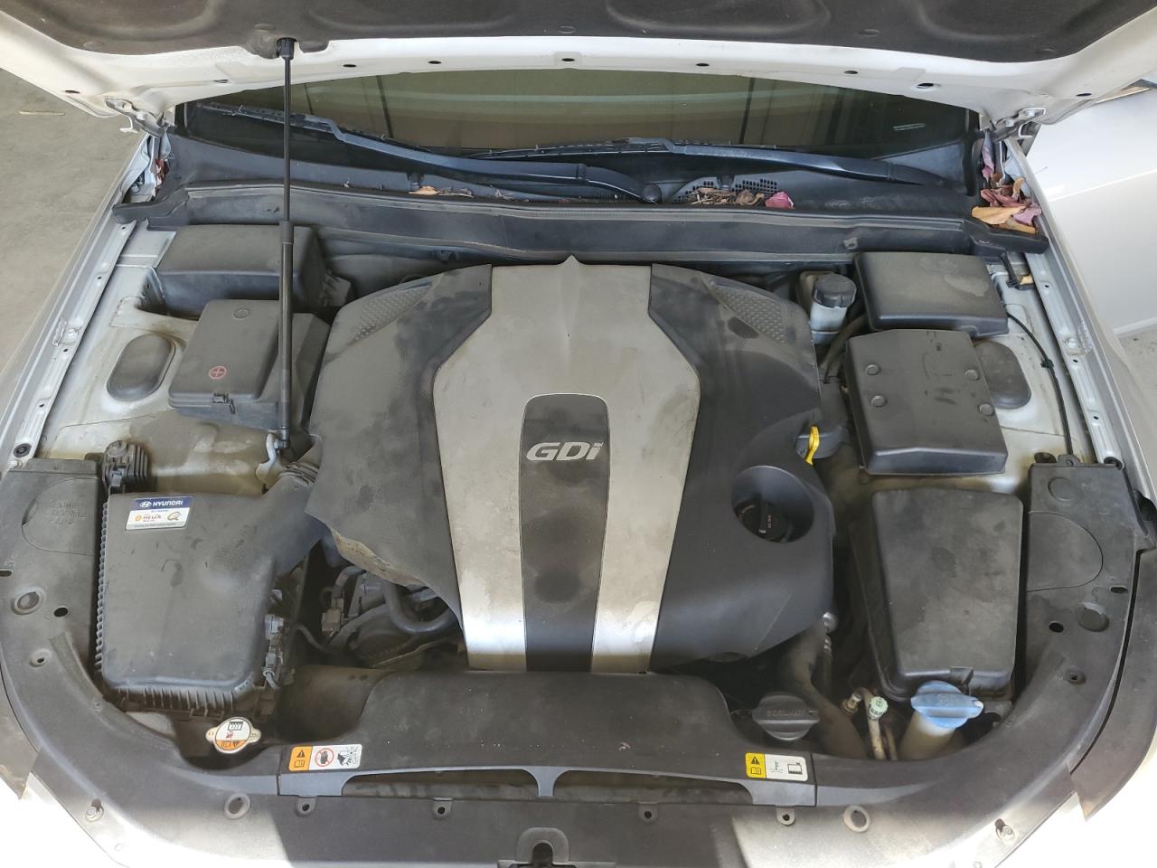 2014 Hyundai Genesis - Image 11