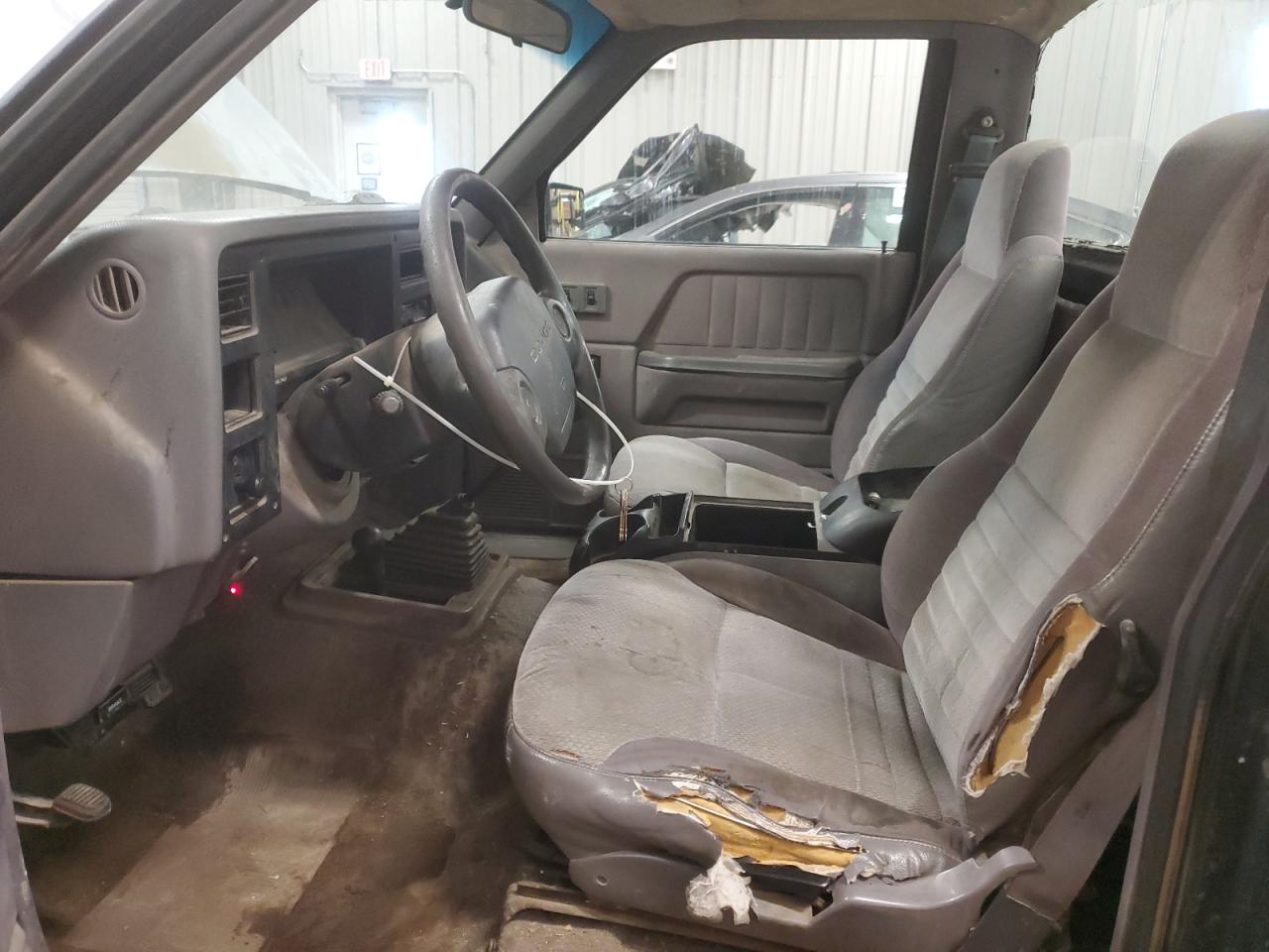 1995 Dodge Dakota - Image 7