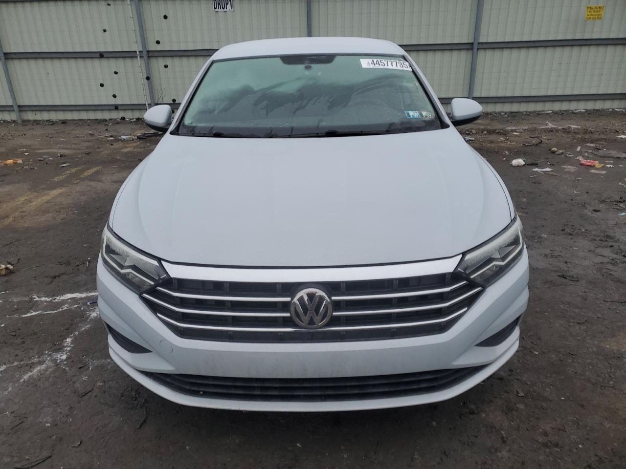 2019 Volkswagen Jetta - Image 5