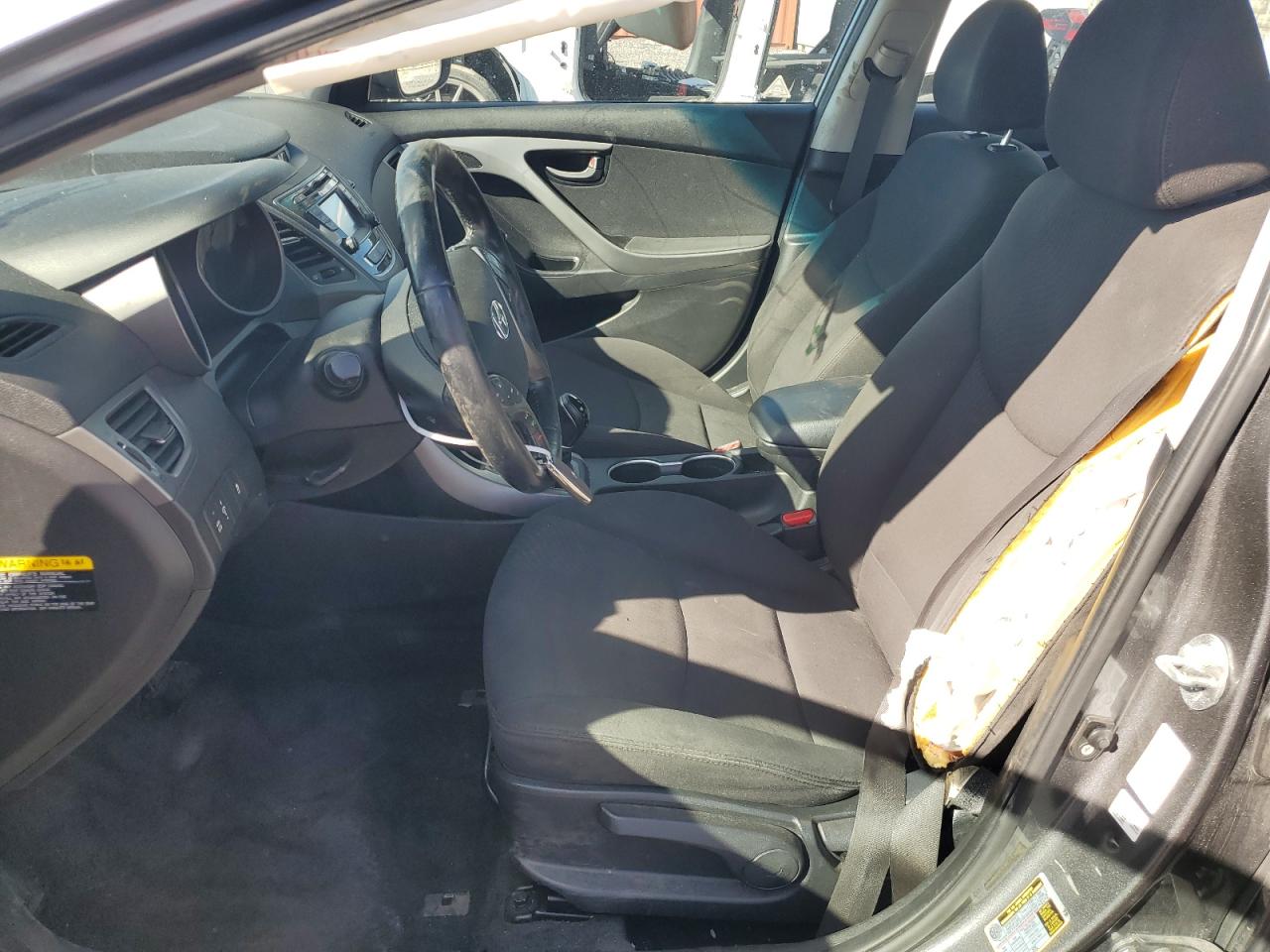 2016 Hyundai Elantra - Image 7