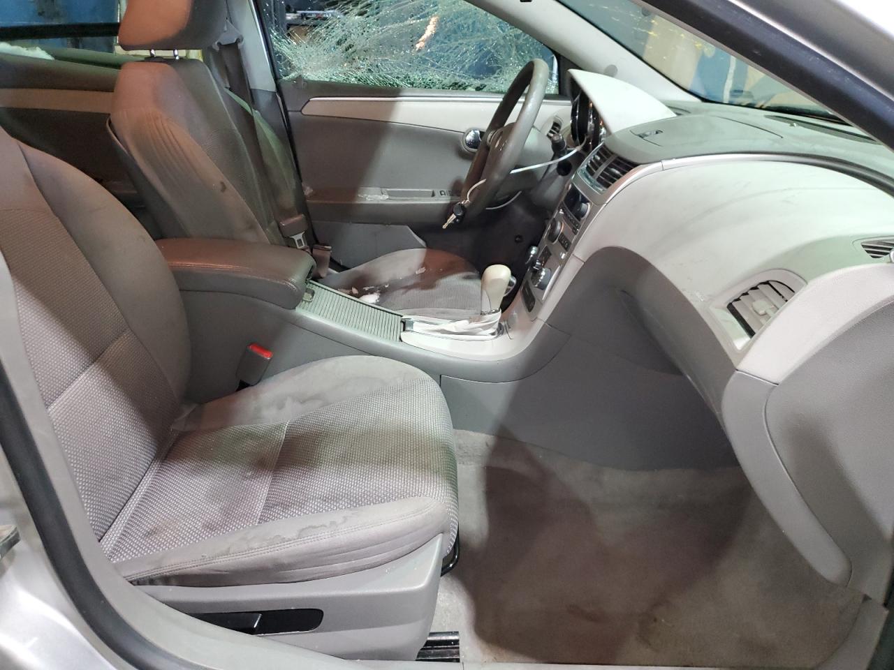 2012 Chevrolet Malibu - Image 7