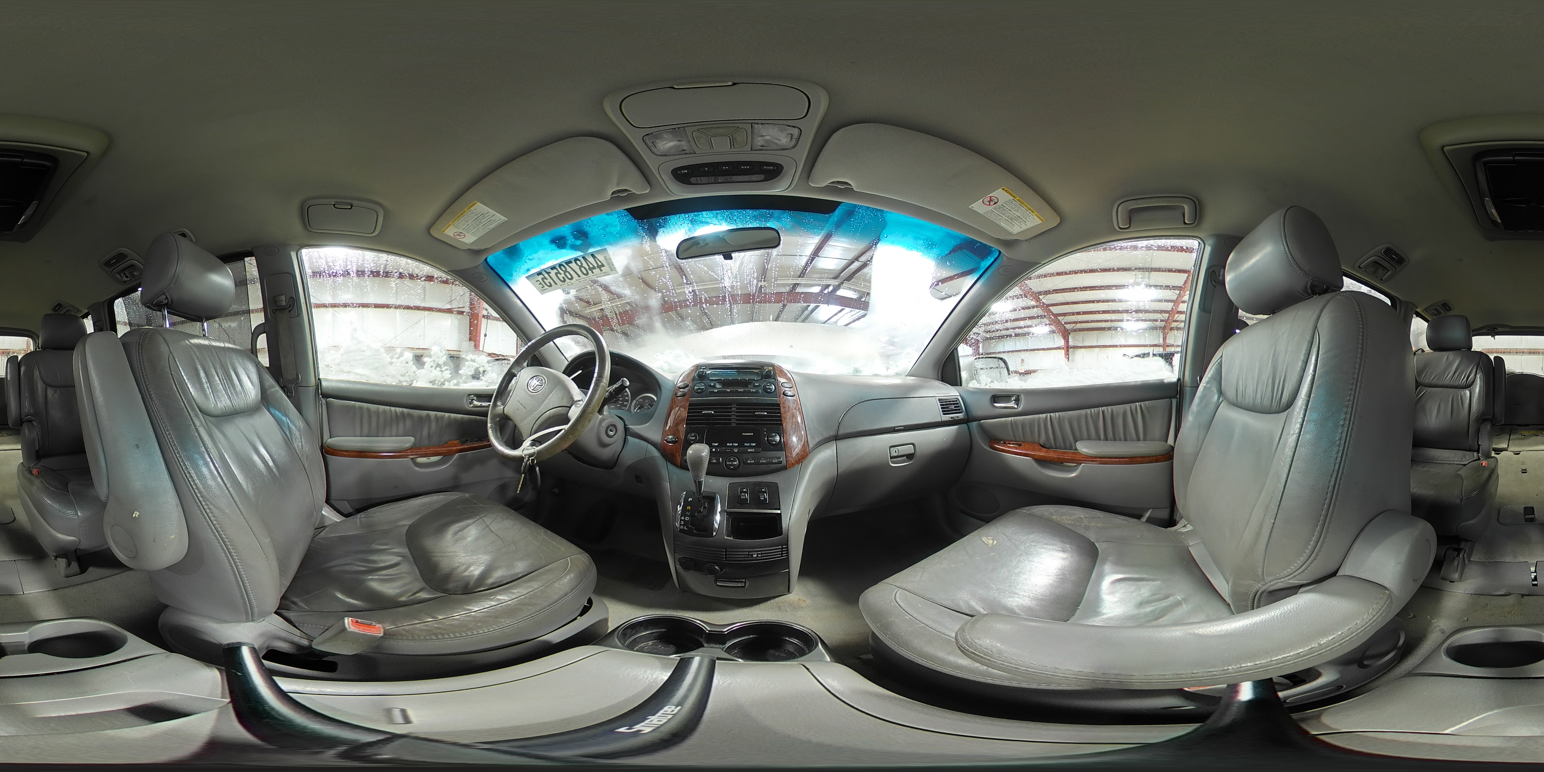 2004 Toyota Sienna - Image 14