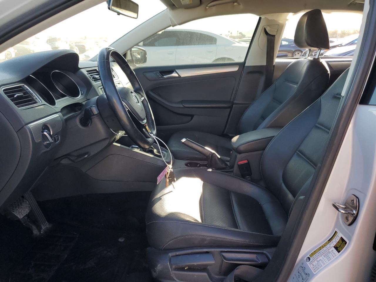 2018 Volkswagen Jetta - Image 7