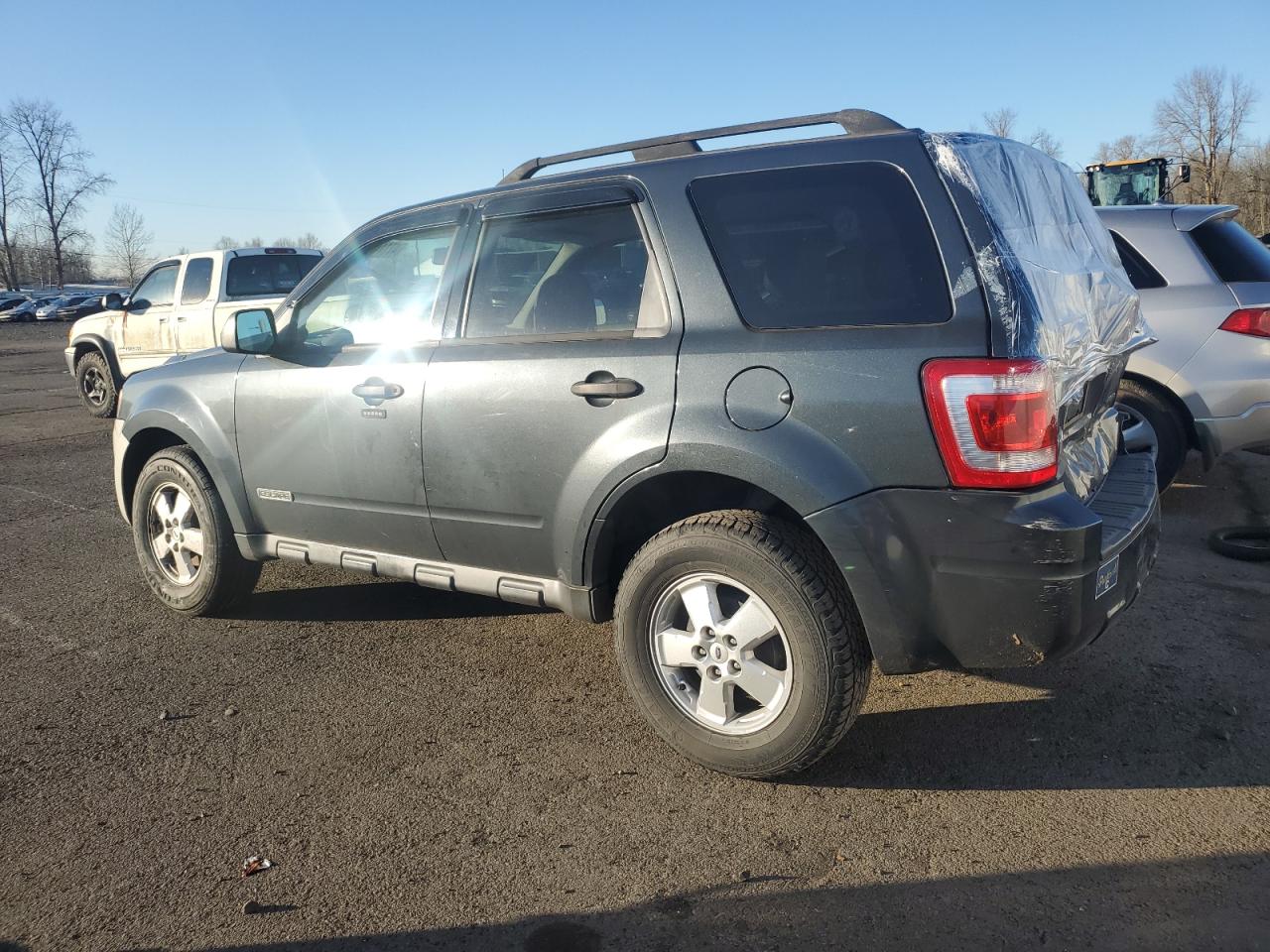 2008 Ford Escape - Image 2