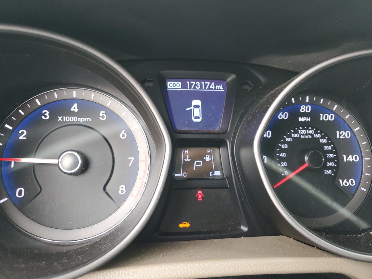 2016 Hyundai Elantra - Image 9