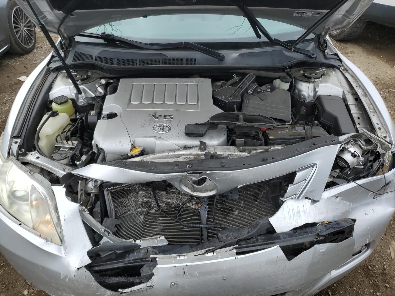 2009 Toyota Camry - Image 13