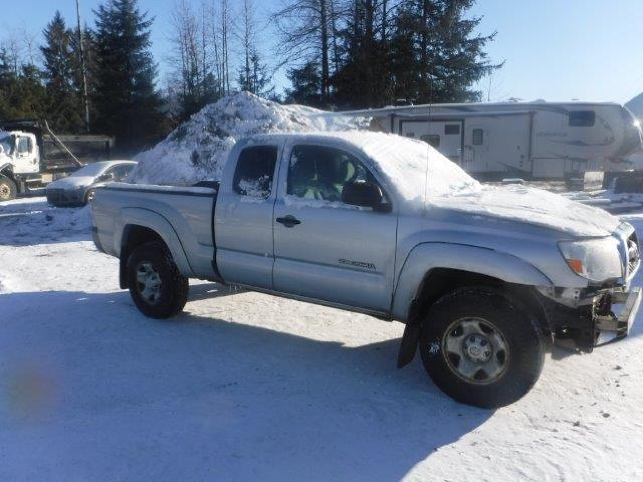 2011 Toyota Tacoma - Image 4