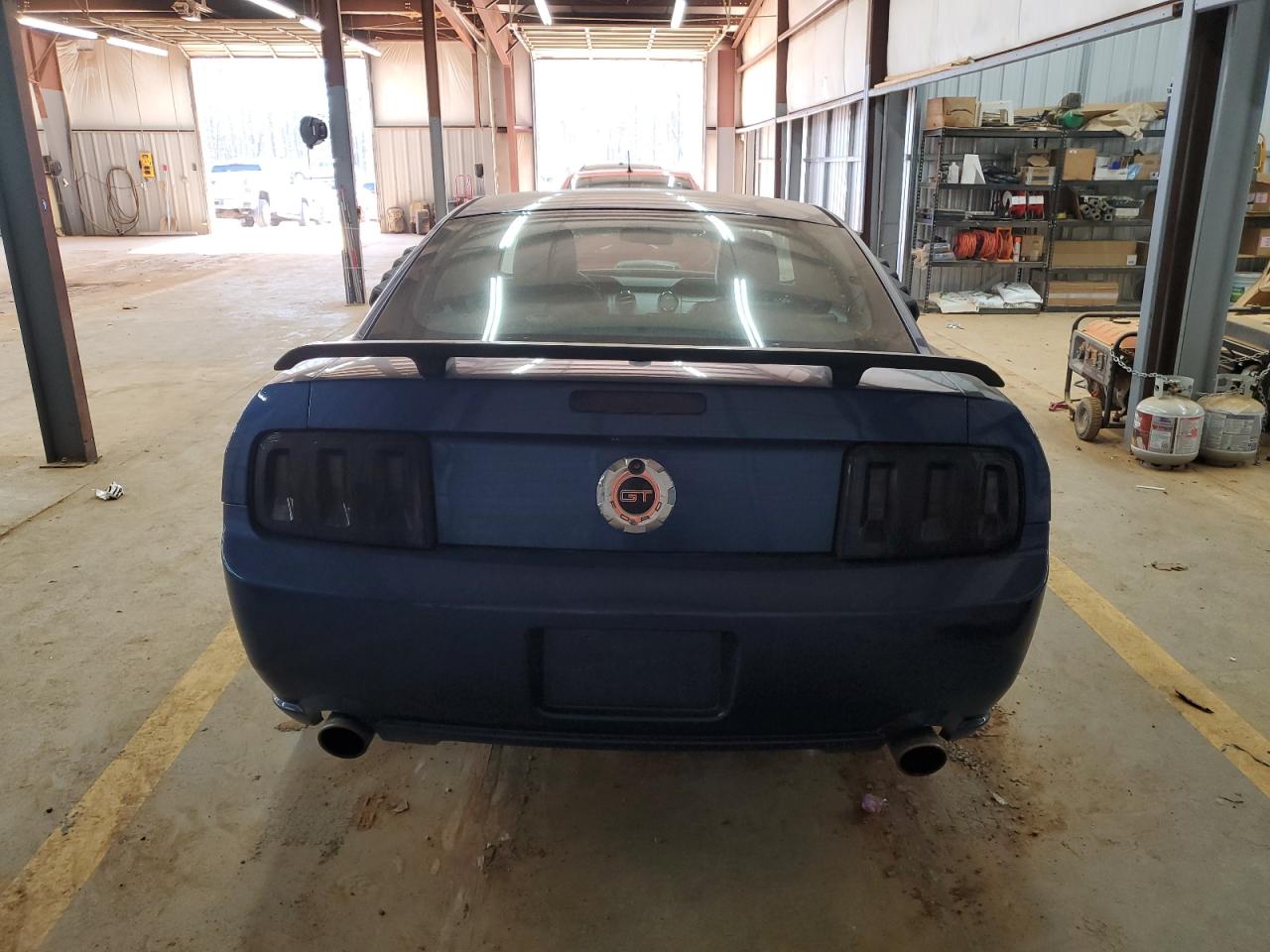 2008 Ford Mustang - Image 6