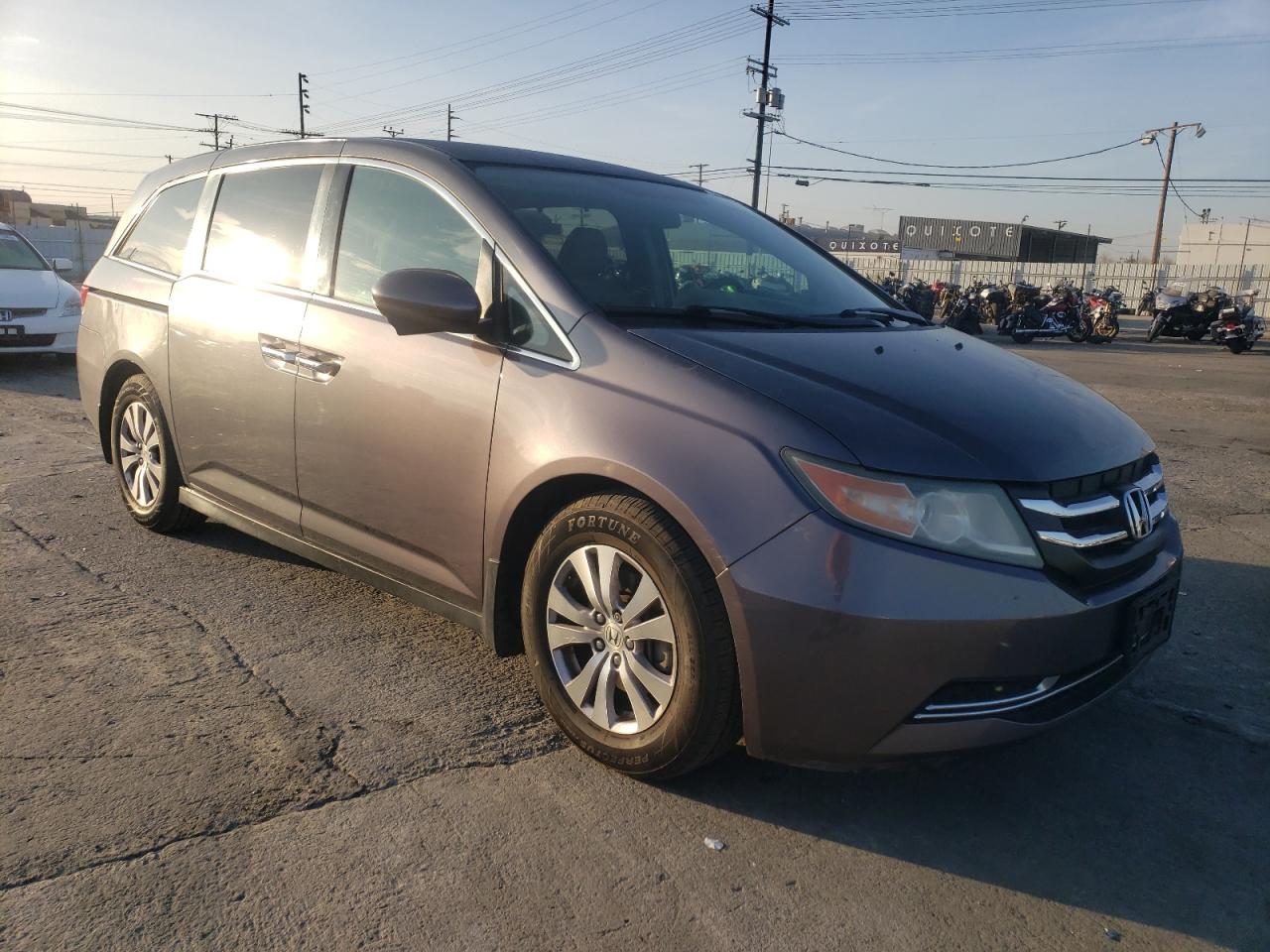 2016 Honda Odyssey - Image 4