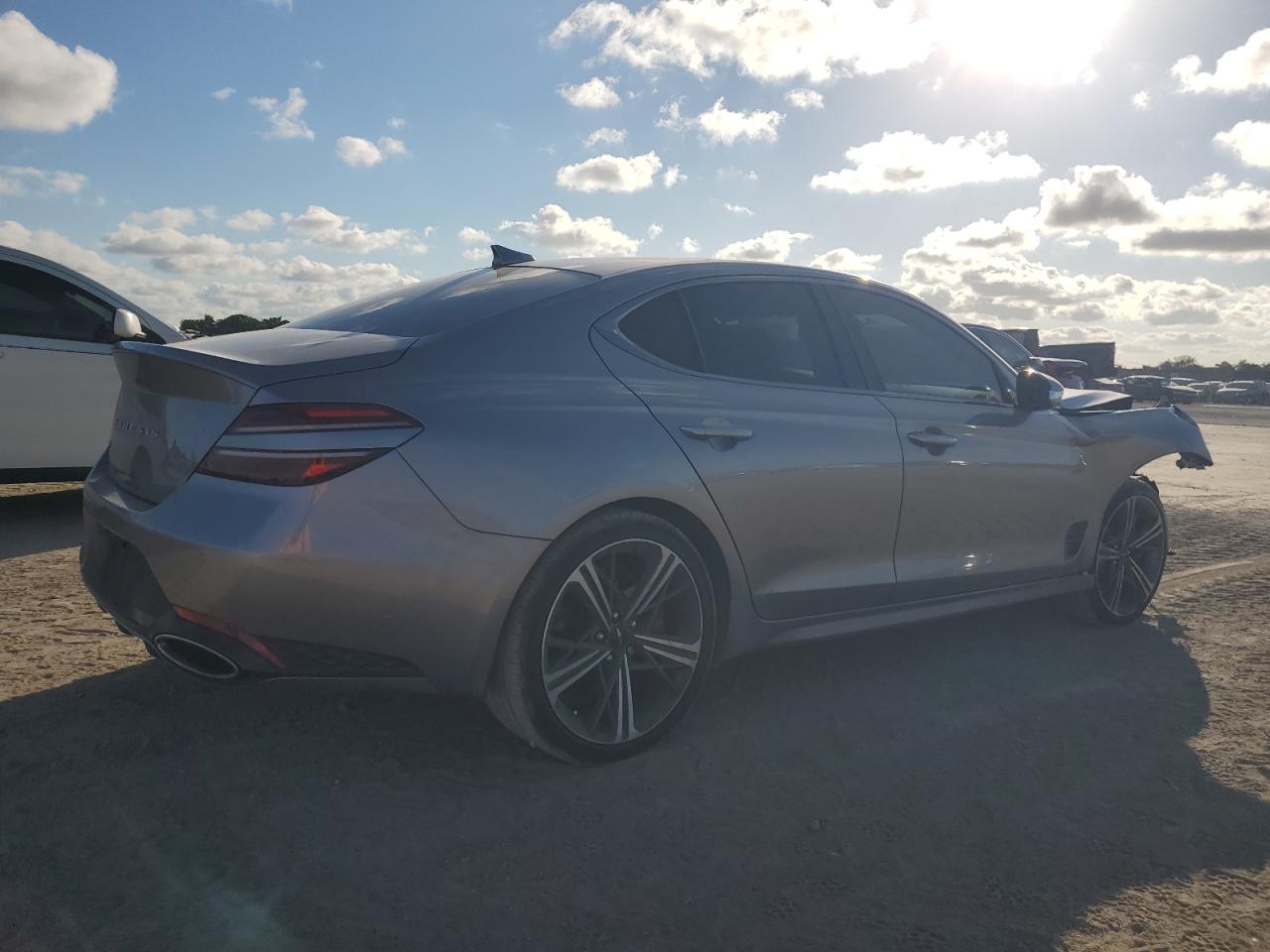 2024 Genesis G70 - Image 3