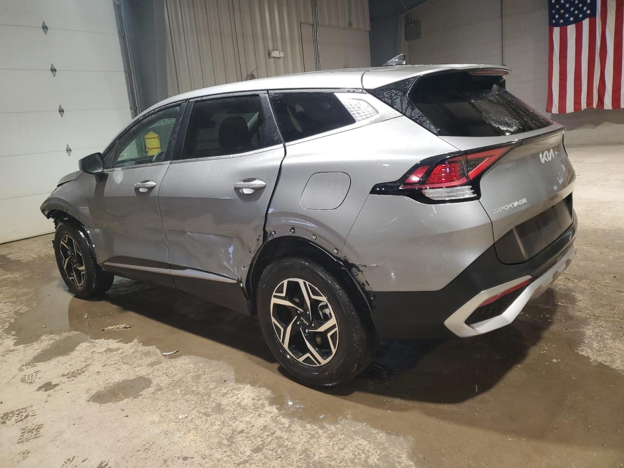 2024 Kia Sportage - Image 2