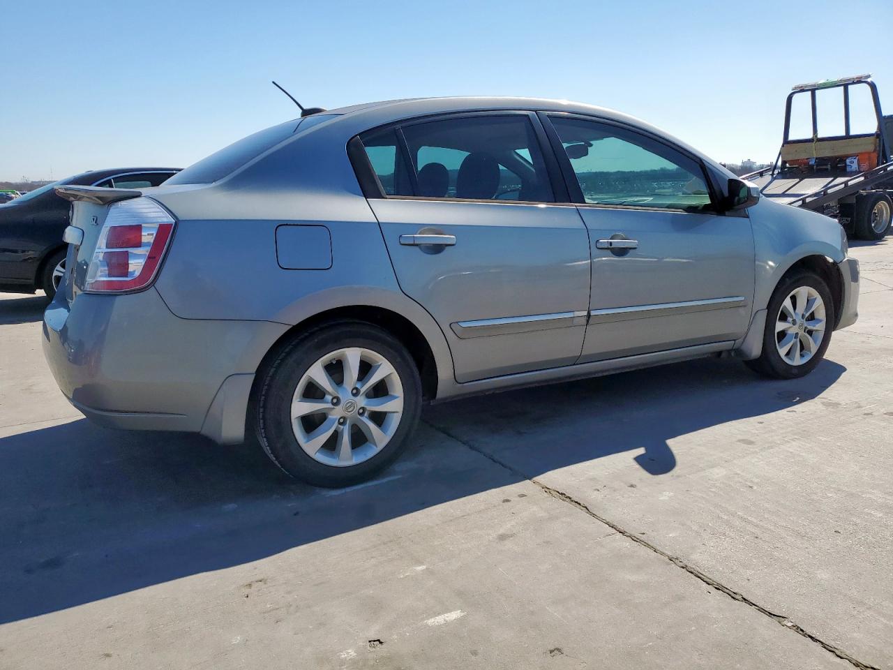 2011 Nissan Sentra - Image 3