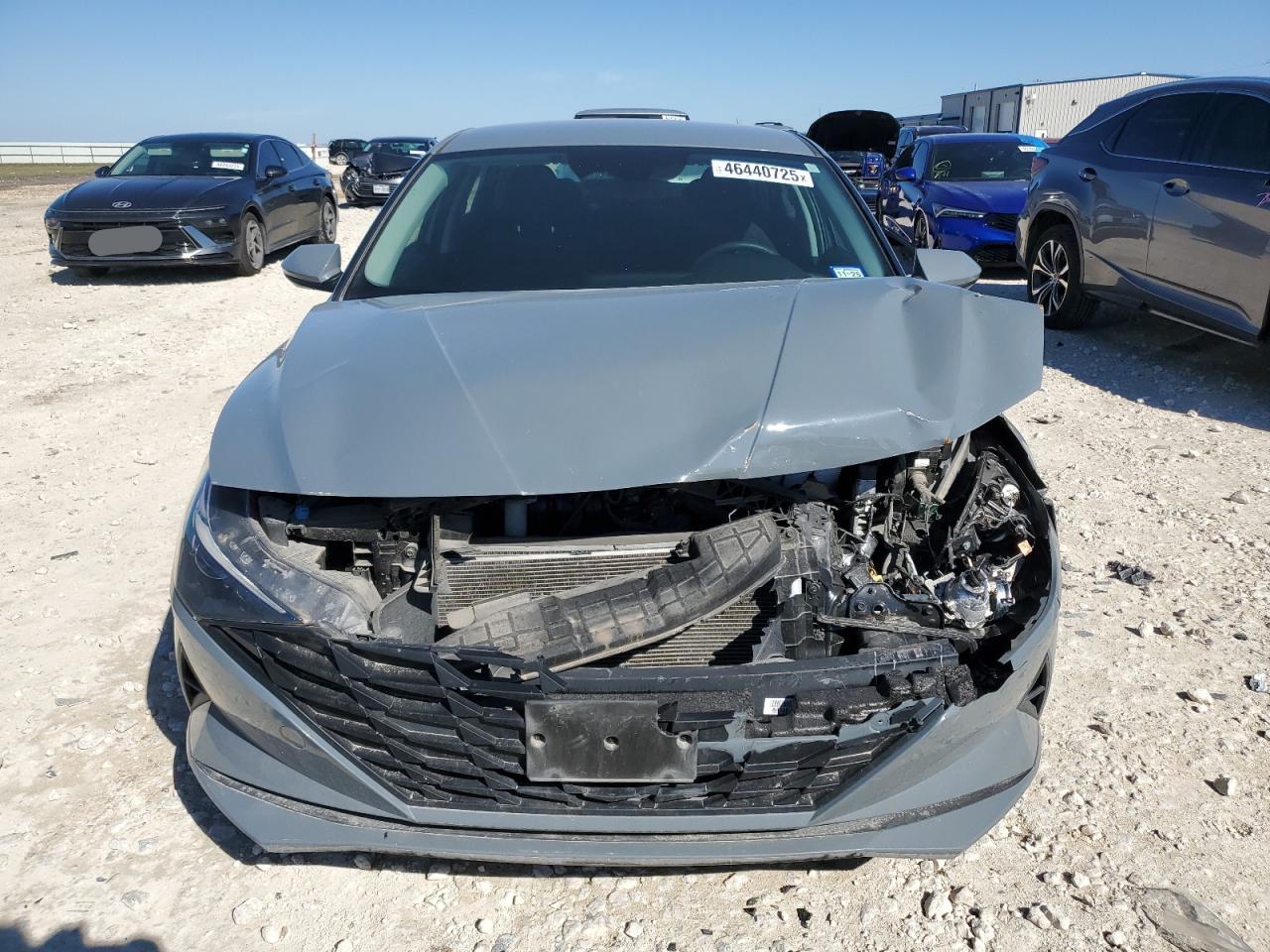 2022 Hyundai Elantra - Image 5