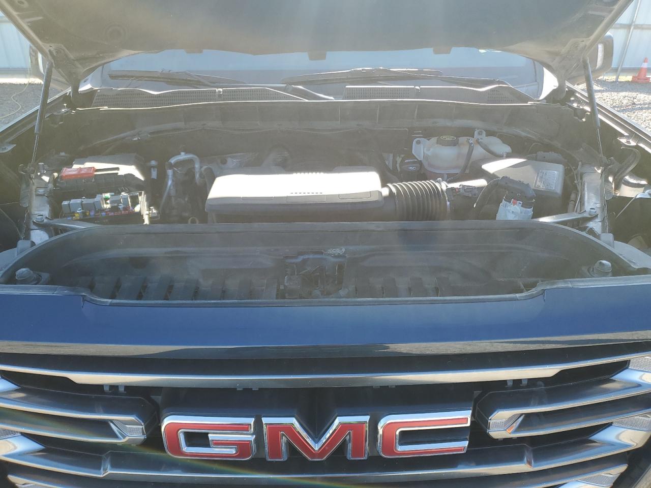 2020 GMC Sierra - Image 11
